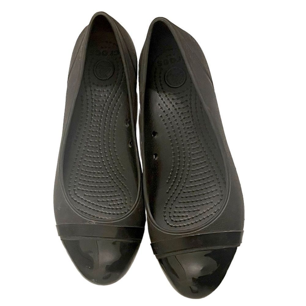 Crocs Flats Womens Size 8 Black Patent Shiny Cap Toe Ballet Slip On Shoes 12300